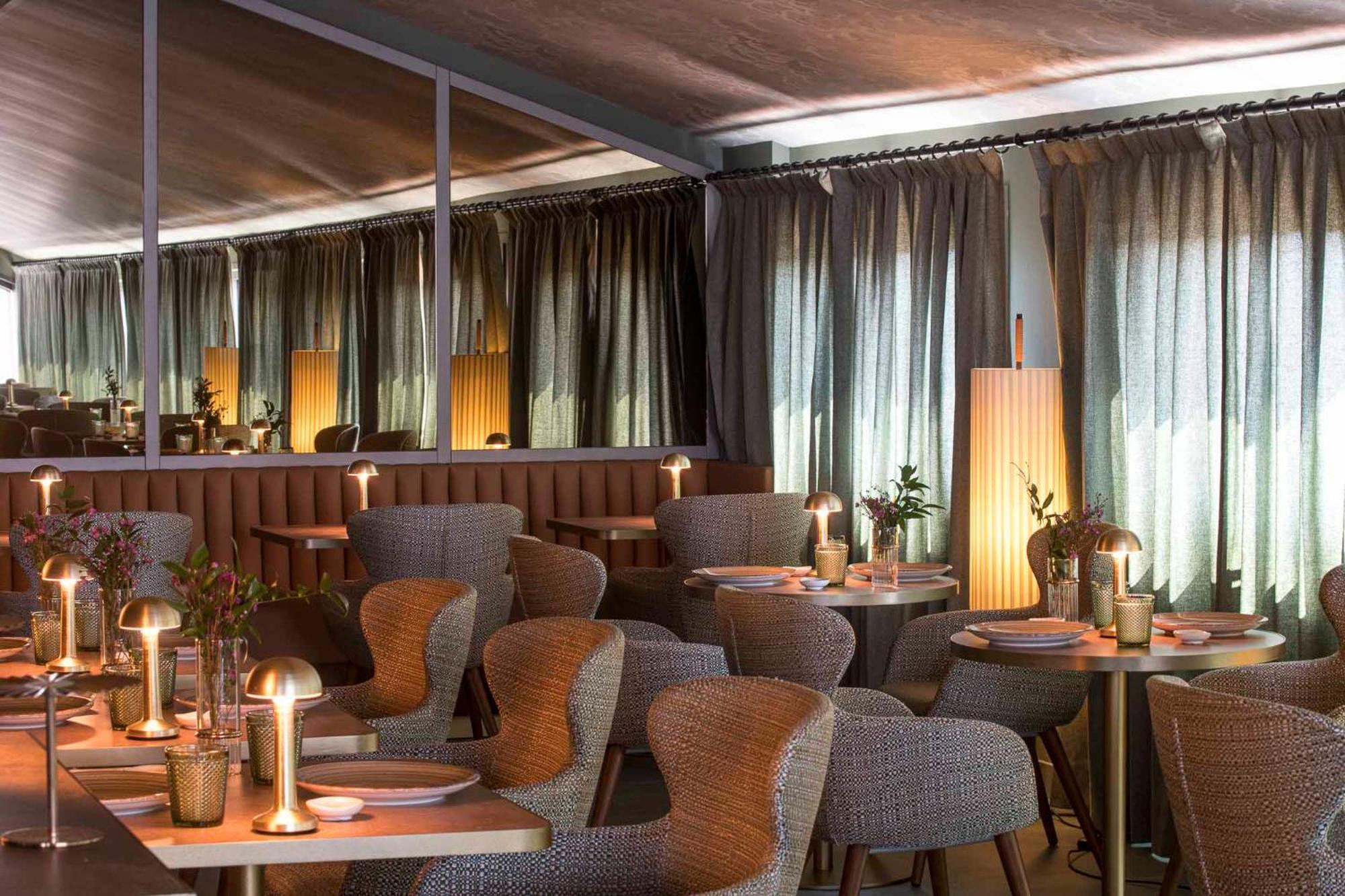 Columbus Urban Resort Florens Exteriör bild Restaurant