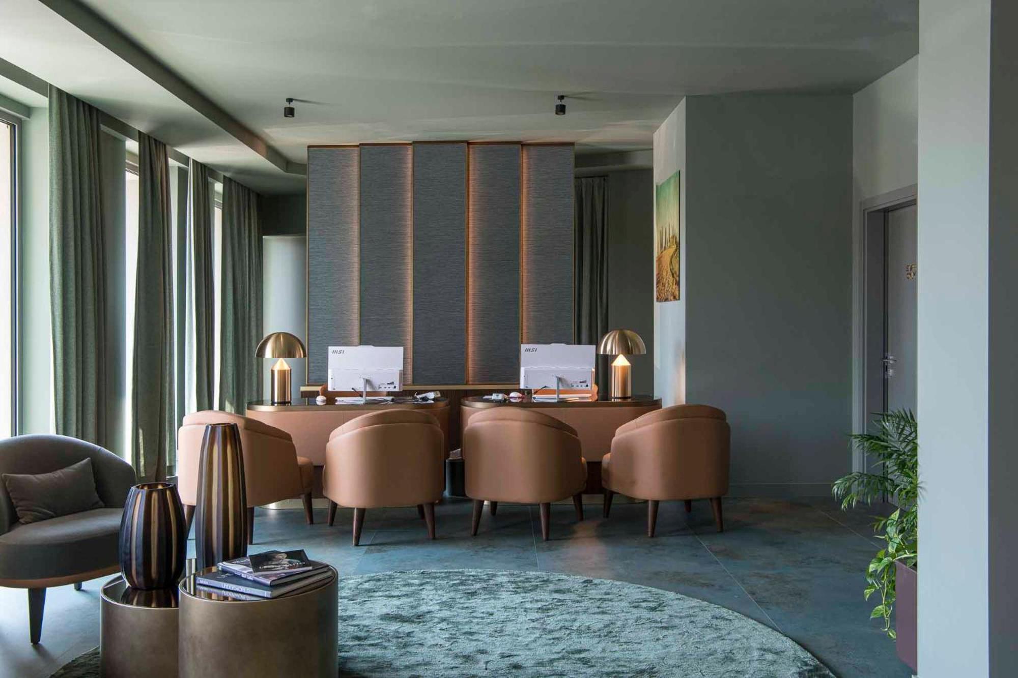 Columbus Urban Resort Florens Exteriör bild The interior of the hotel