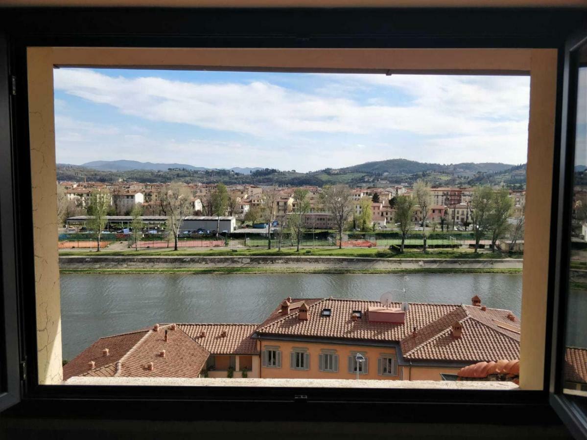 Columbus Urban Resort Florens Exteriör bild View of the Arno from the Campanile di San Marco